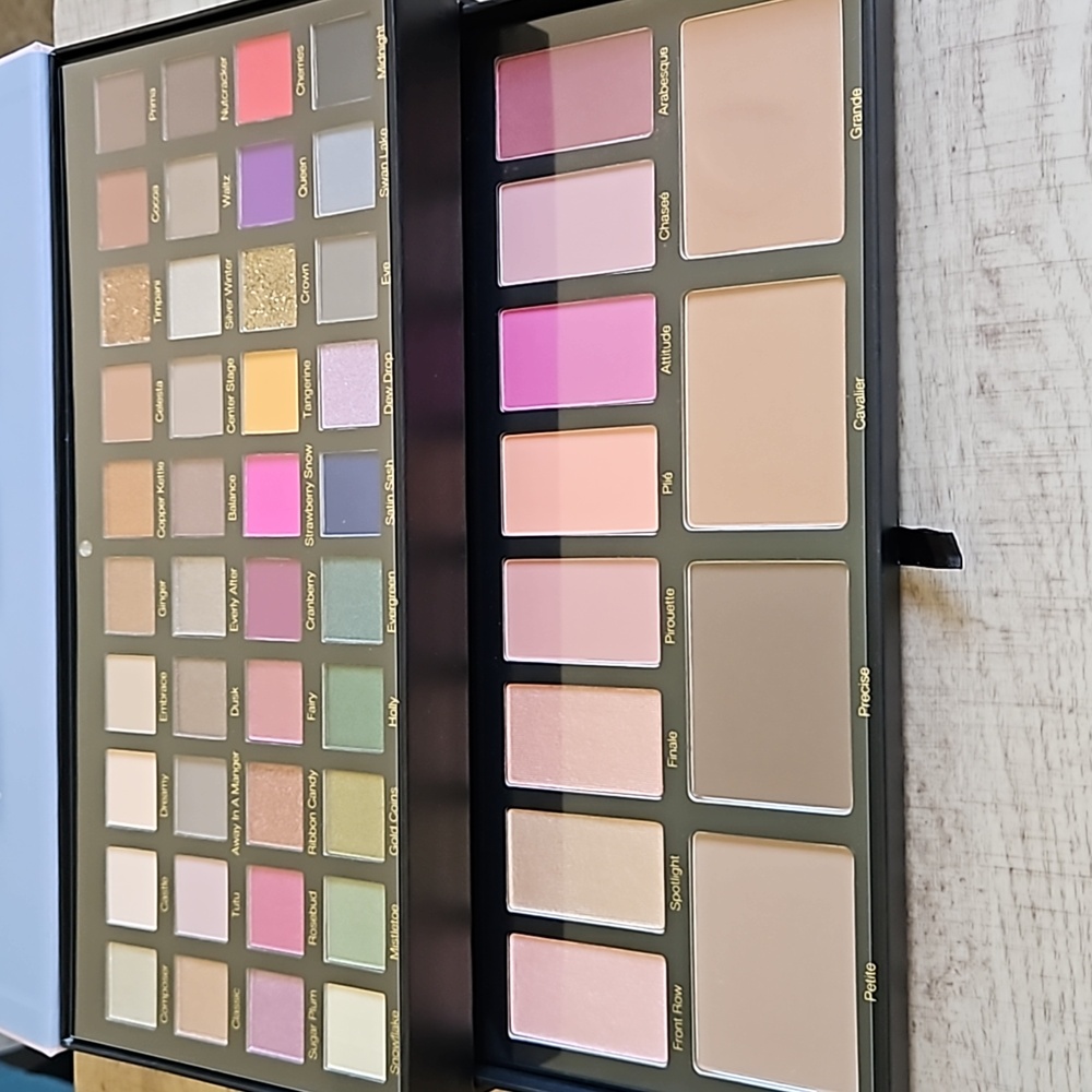 Professional Eyeshadow Palette with Diverse Shades